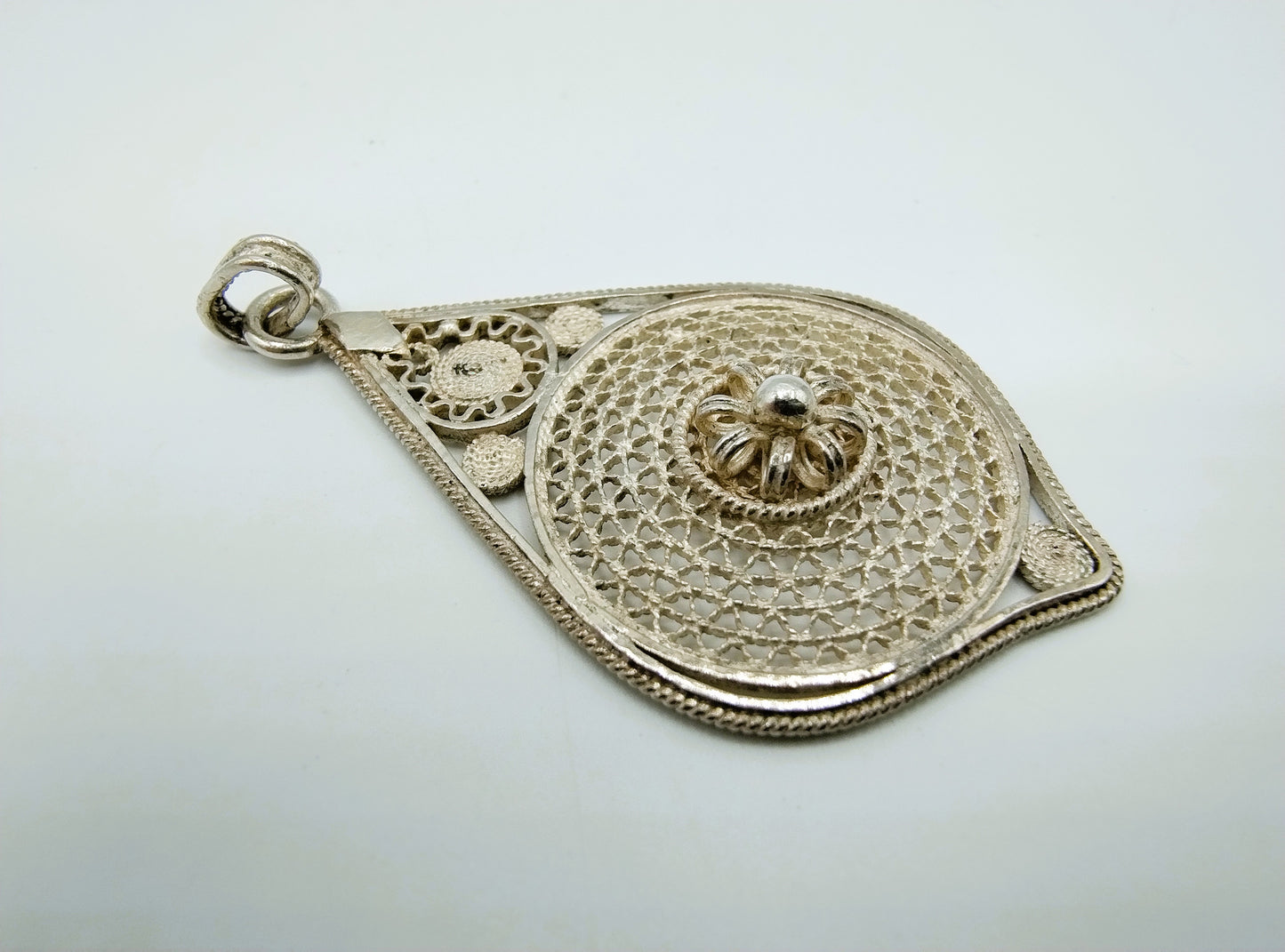 Zilveren filigrein hanger