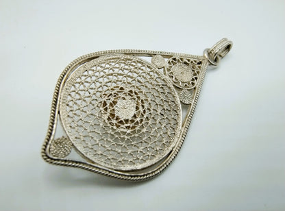Zilveren filigrein hanger