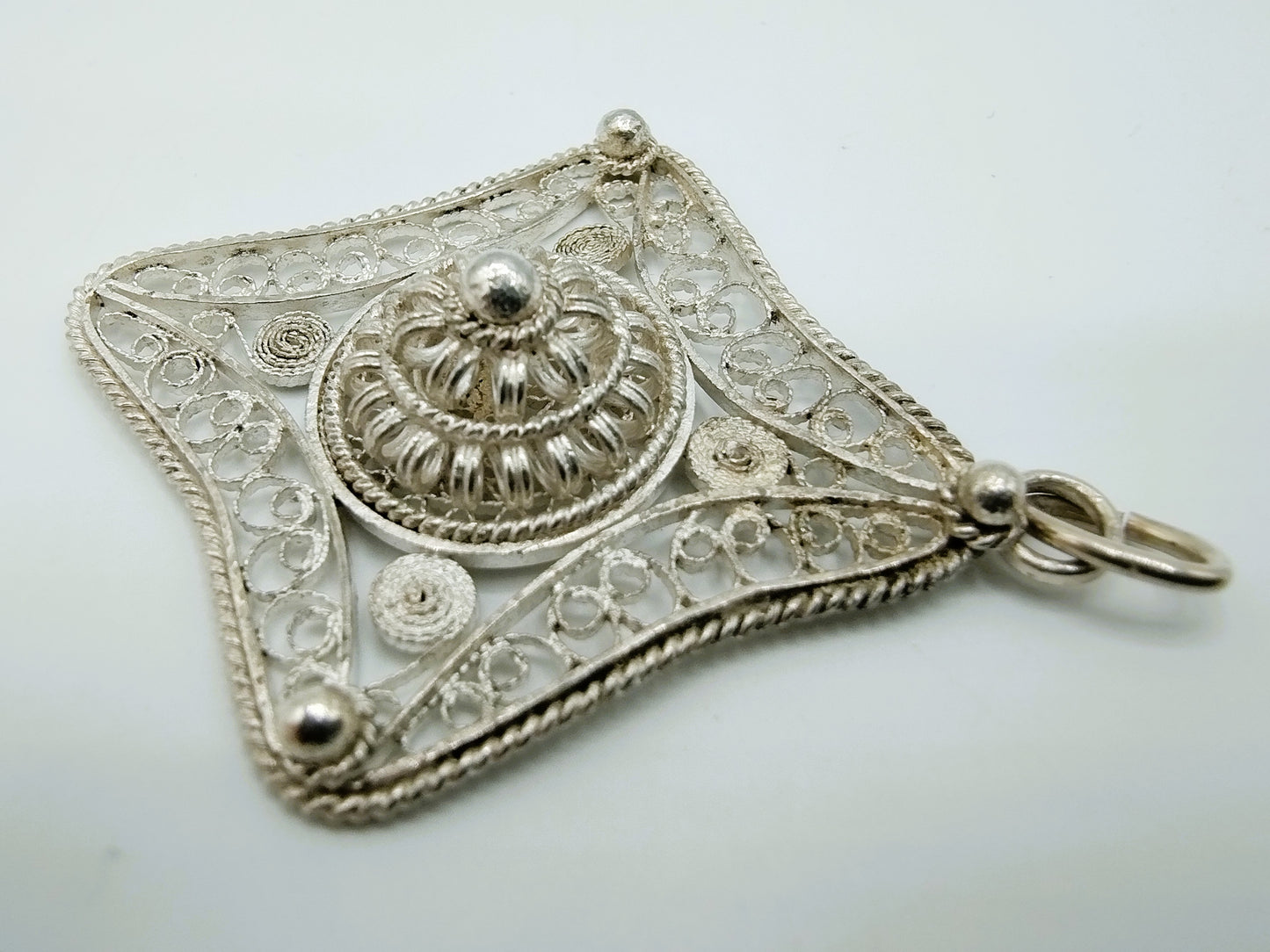 Silver filigree pendant
