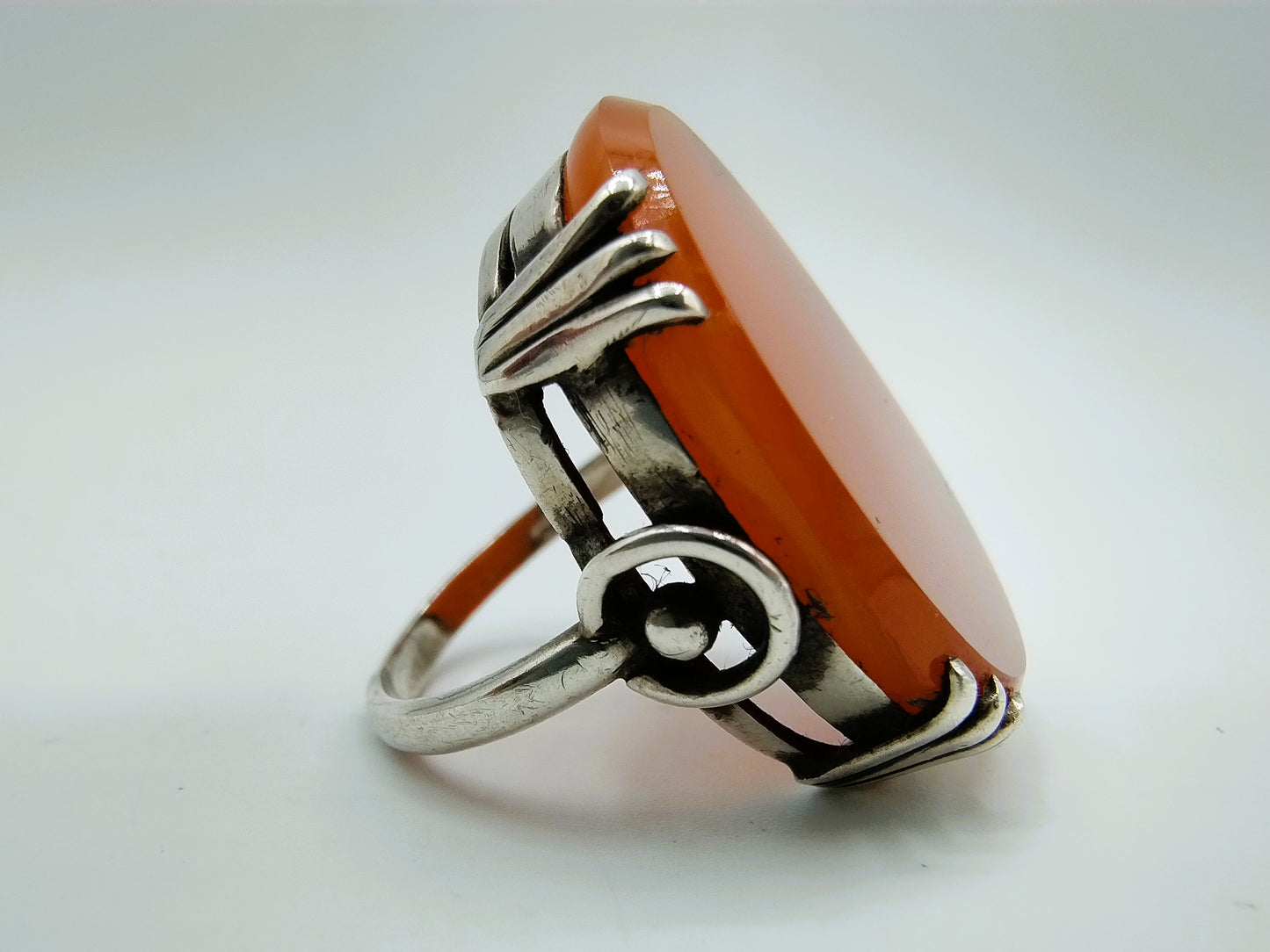Zilveren ring met carneool, A.P. van der Meer, Rotterdam, 18 mm