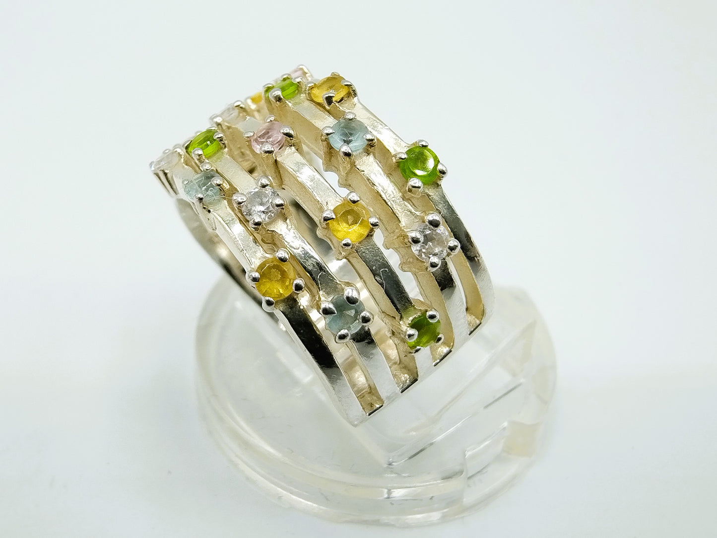Zilveren ring met diverse kleurstenen, 17 mm