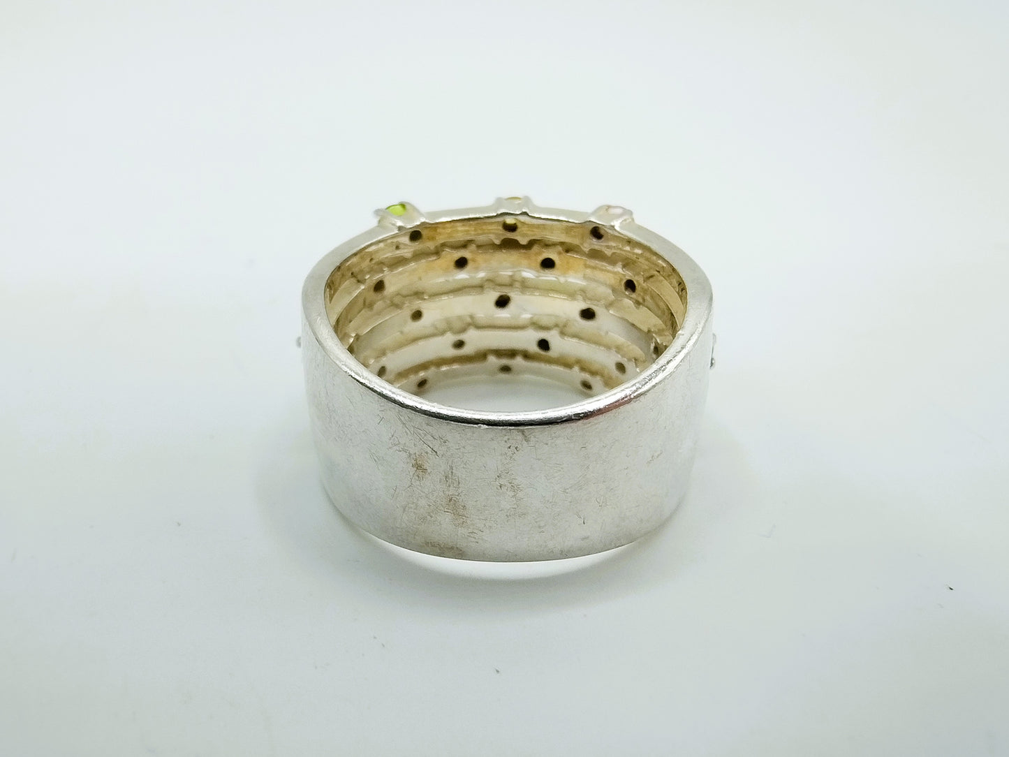 Zilveren ring met diverse kleurstenen, 17 mm