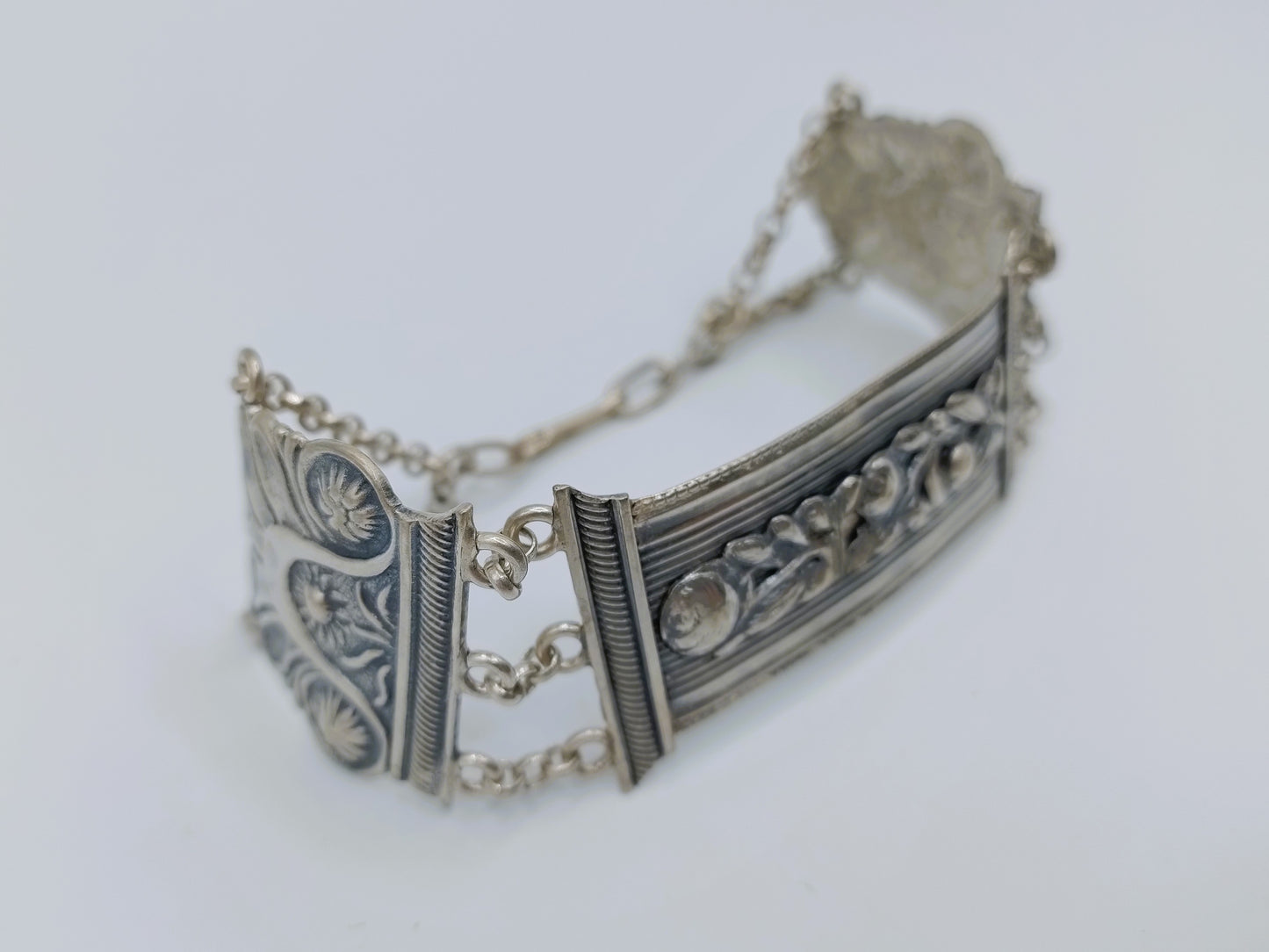 Zilveren bijbelslot armband, C. van Gelderen, Schoonhoven, 1869