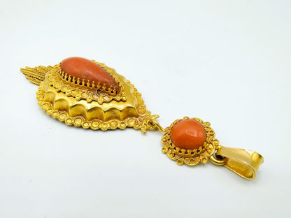 Goldanhänger mit Blutkorallen und Bart, Niederlande, um 1900