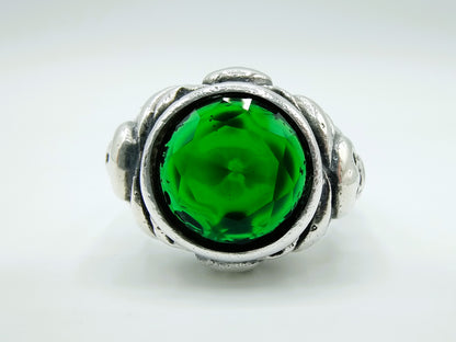 Jack Sparrow skull ring met groene steen, 21 mm