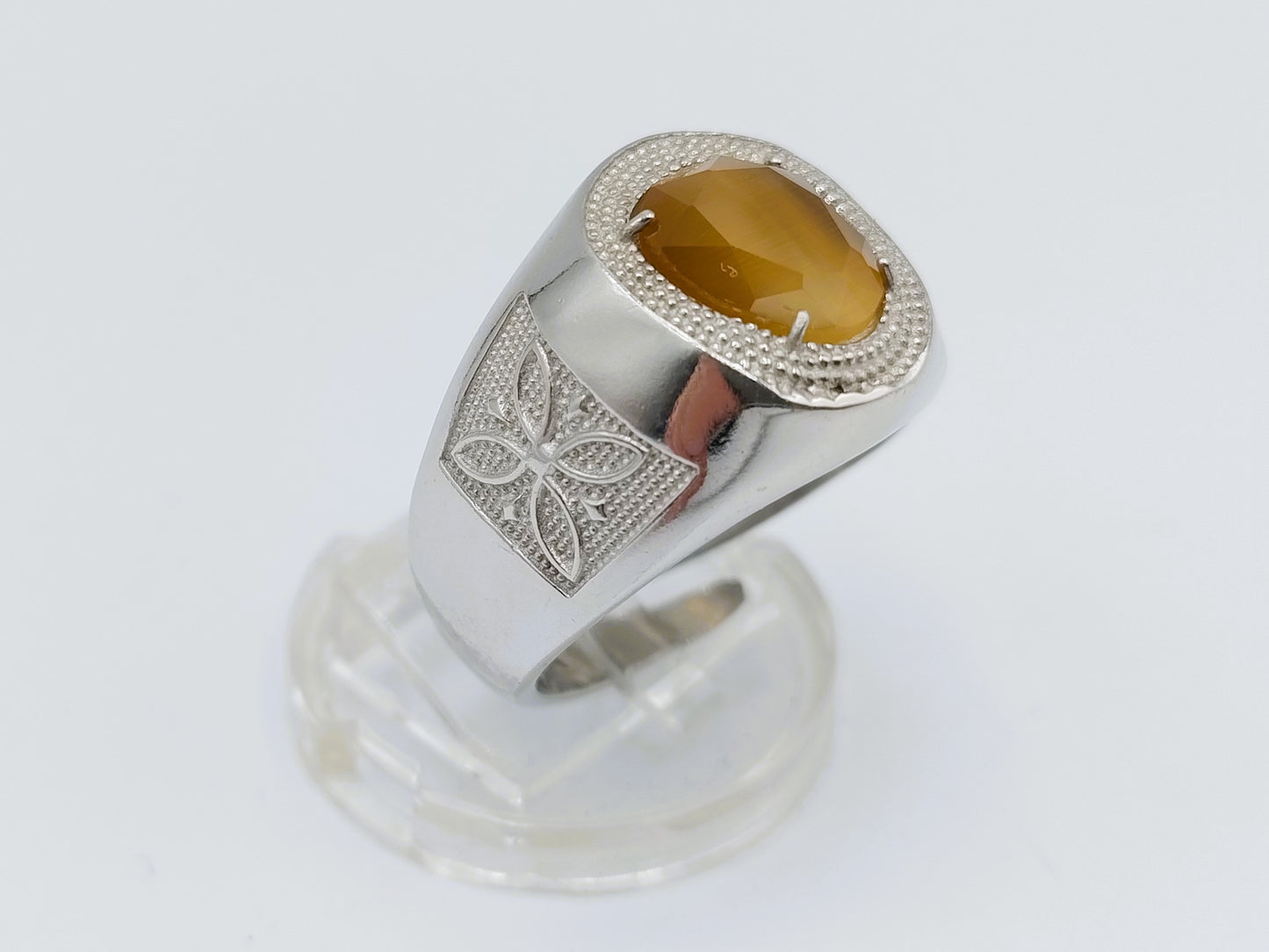 Zilveren unisex ring met gele steen, 22 mm.