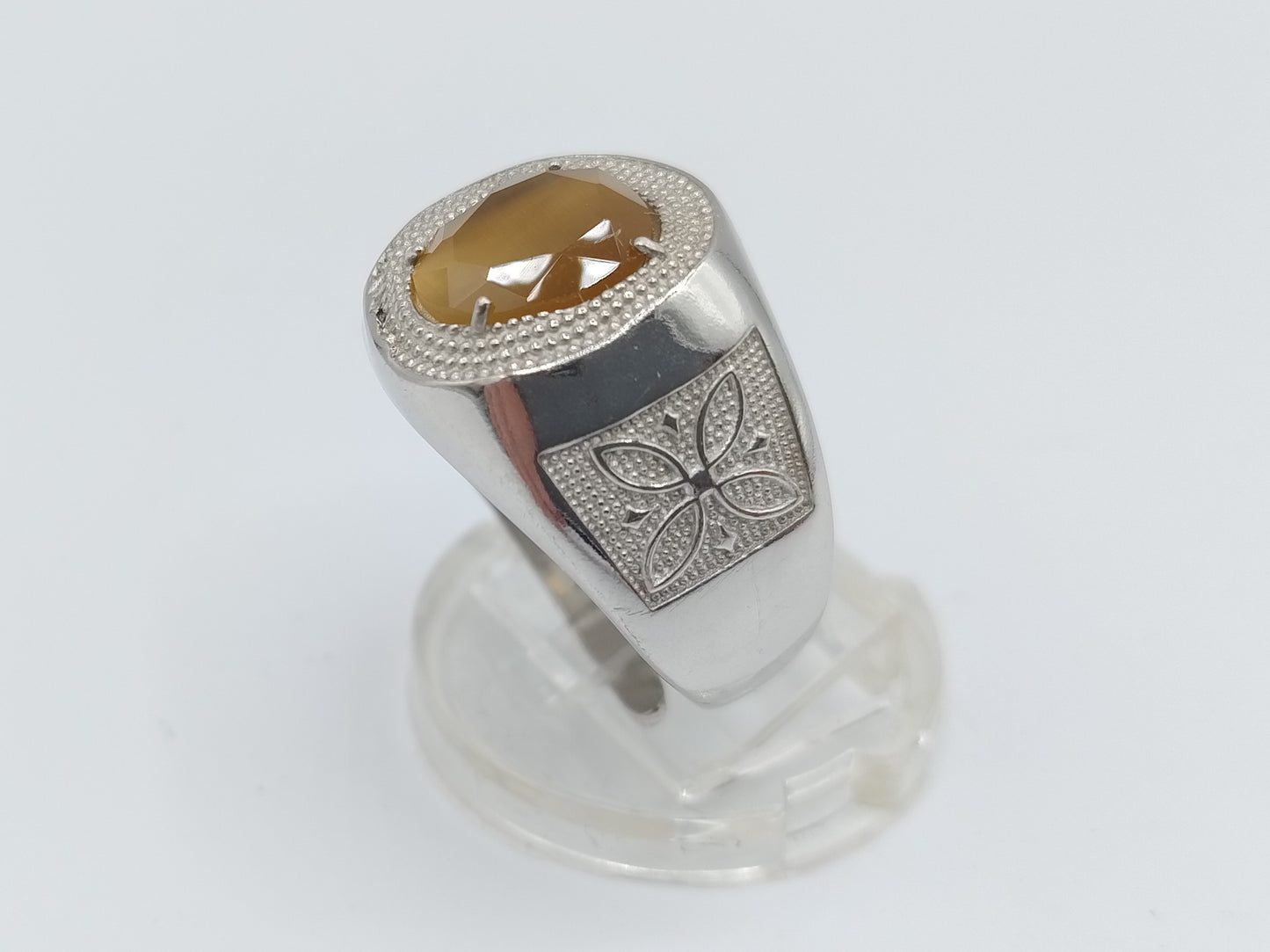 Zilveren unisex ring met gele steen, 22 mm.