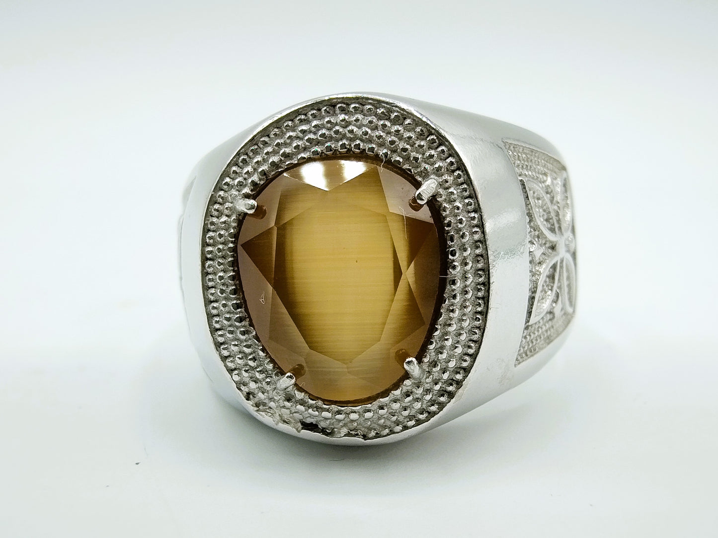 Zilveren unisex ring met gele steen, 22 mm.