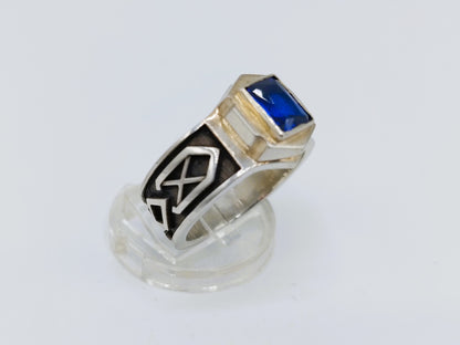 Zilveren dwerg ring met blauwe steen (saffier?), 21 mm