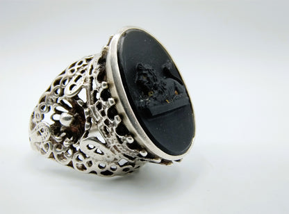 Zilveren trompet ring met leeuw in onyx, 18 mm