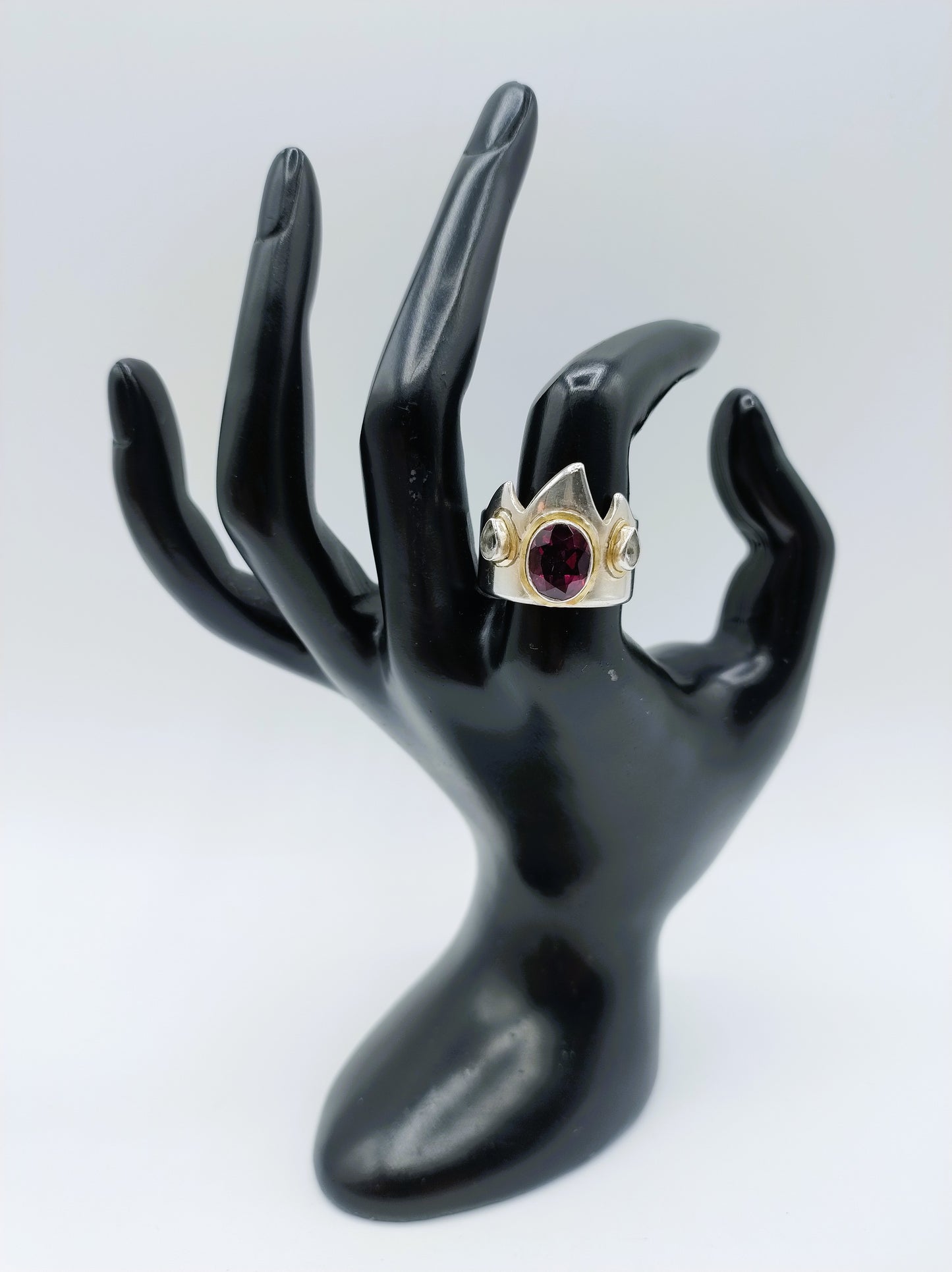 Zilveren kroon ring met amethist, 19 mm