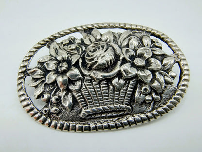 Silver flower brooch, Fa. Gelderblom, Schoonhoven