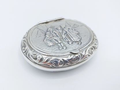 Silver pillbox with fishermen, 835