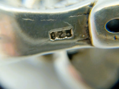 Robuuste armband met jasseron schakel en 3 bedels, 21,5 cm