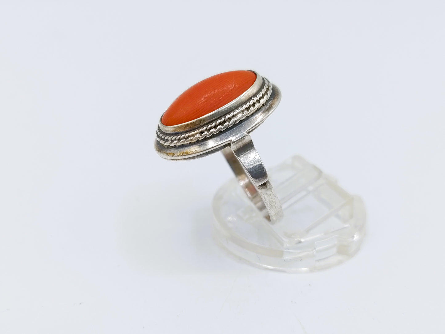 Silver ring with blood coral, 18 mm