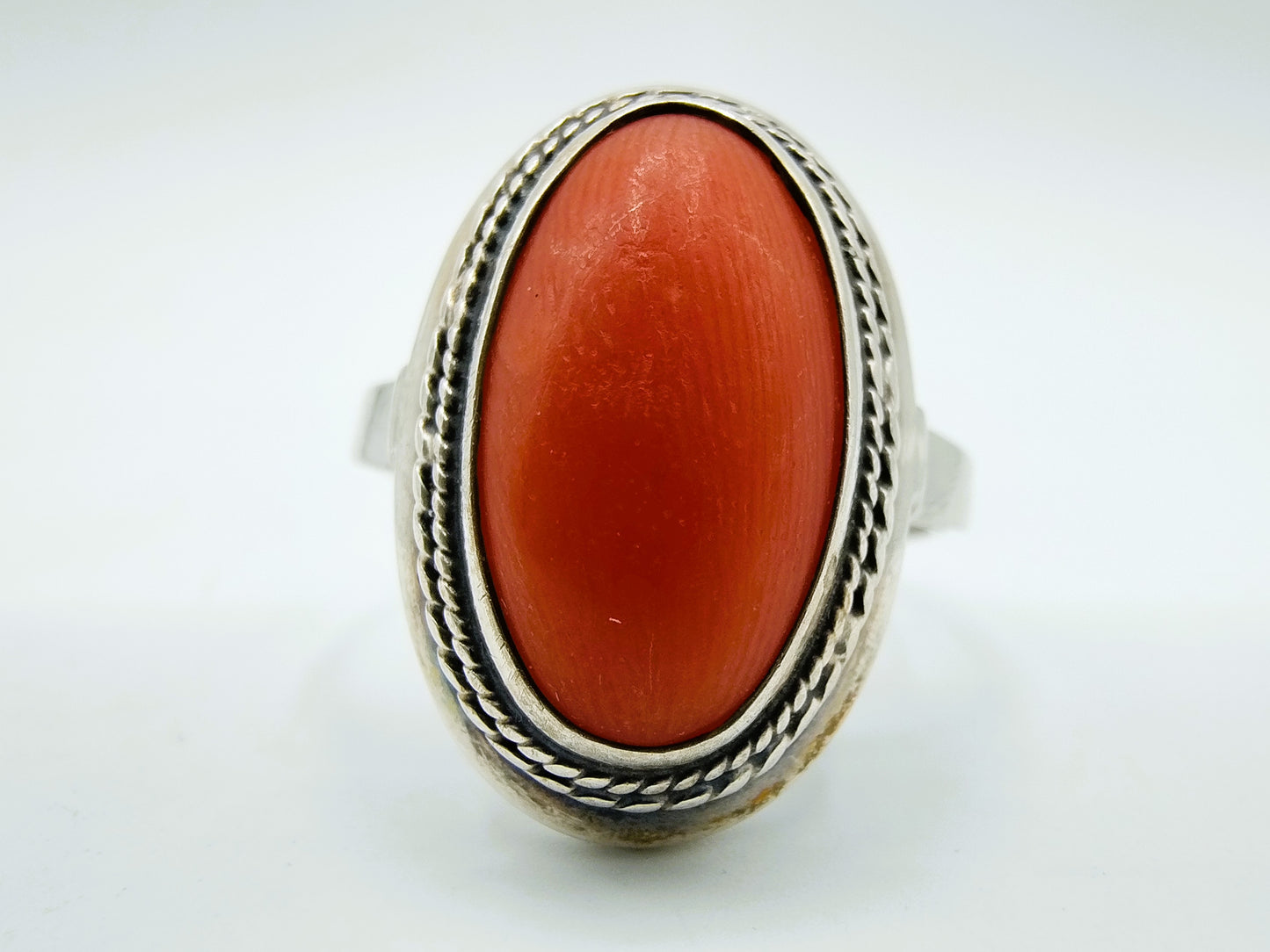 Silver ring with blood coral, 18 mm
