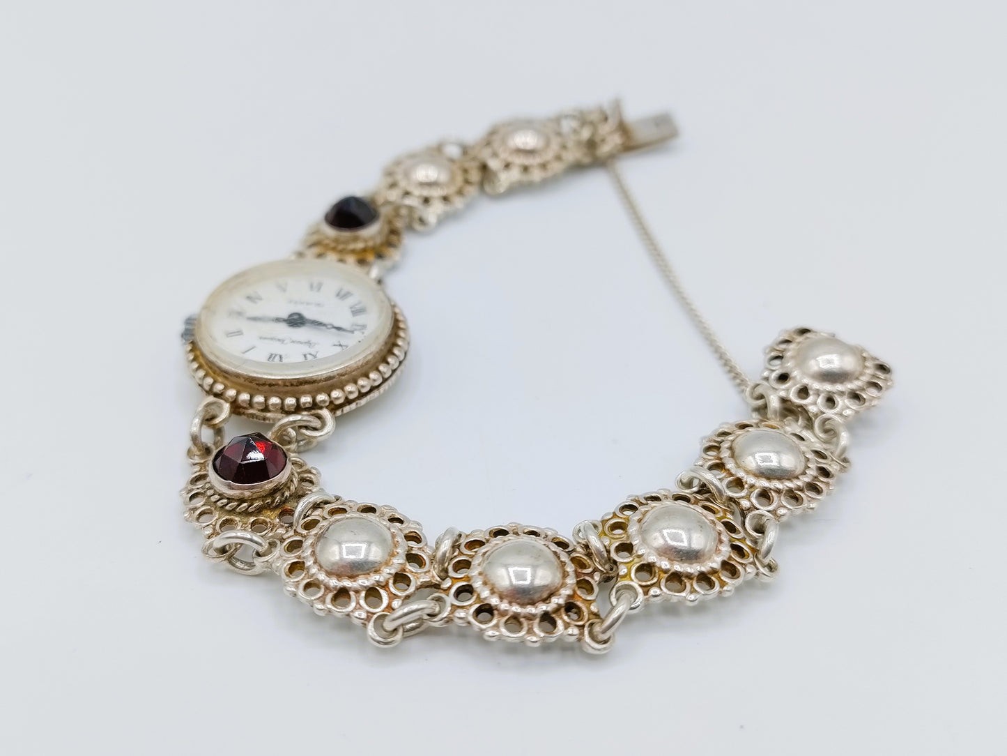 Zilveren dameshorloge met granaat, Byoux Jacques, 18 cm