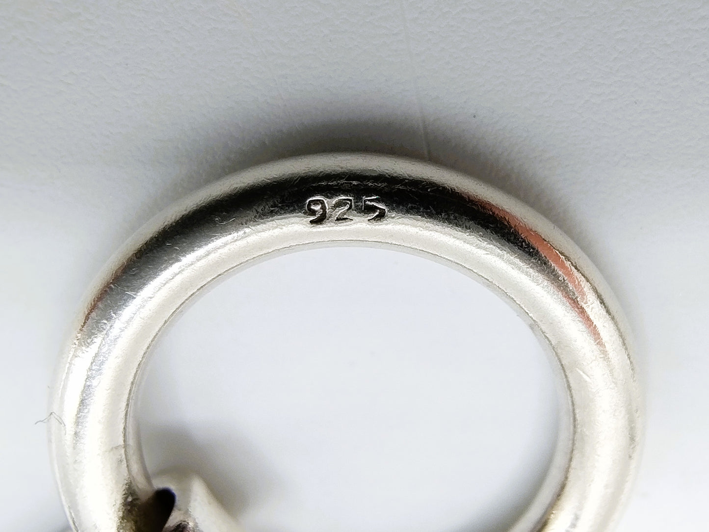 Zilveren schakelarmband met kapittelsluiting, 19 cm.