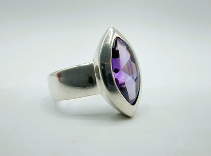 Zilveren ring met amethist, Amsterdam, 18 mm