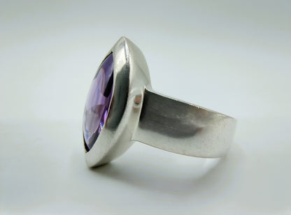 Zilveren ring met amethist, Amsterdam, 18 mm