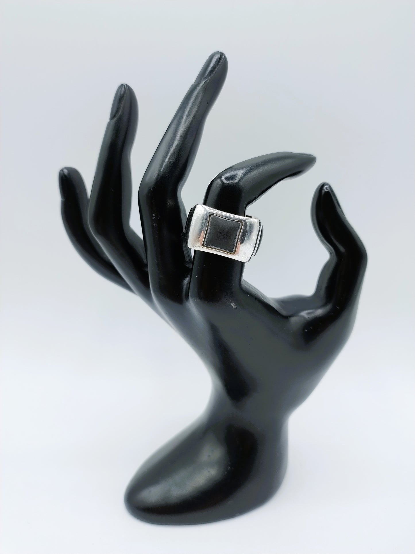 Zware zilveren Esprit ring met onyx, 19 mm