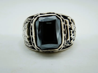 Zilveren ring met uil en hematiet, 18 mm