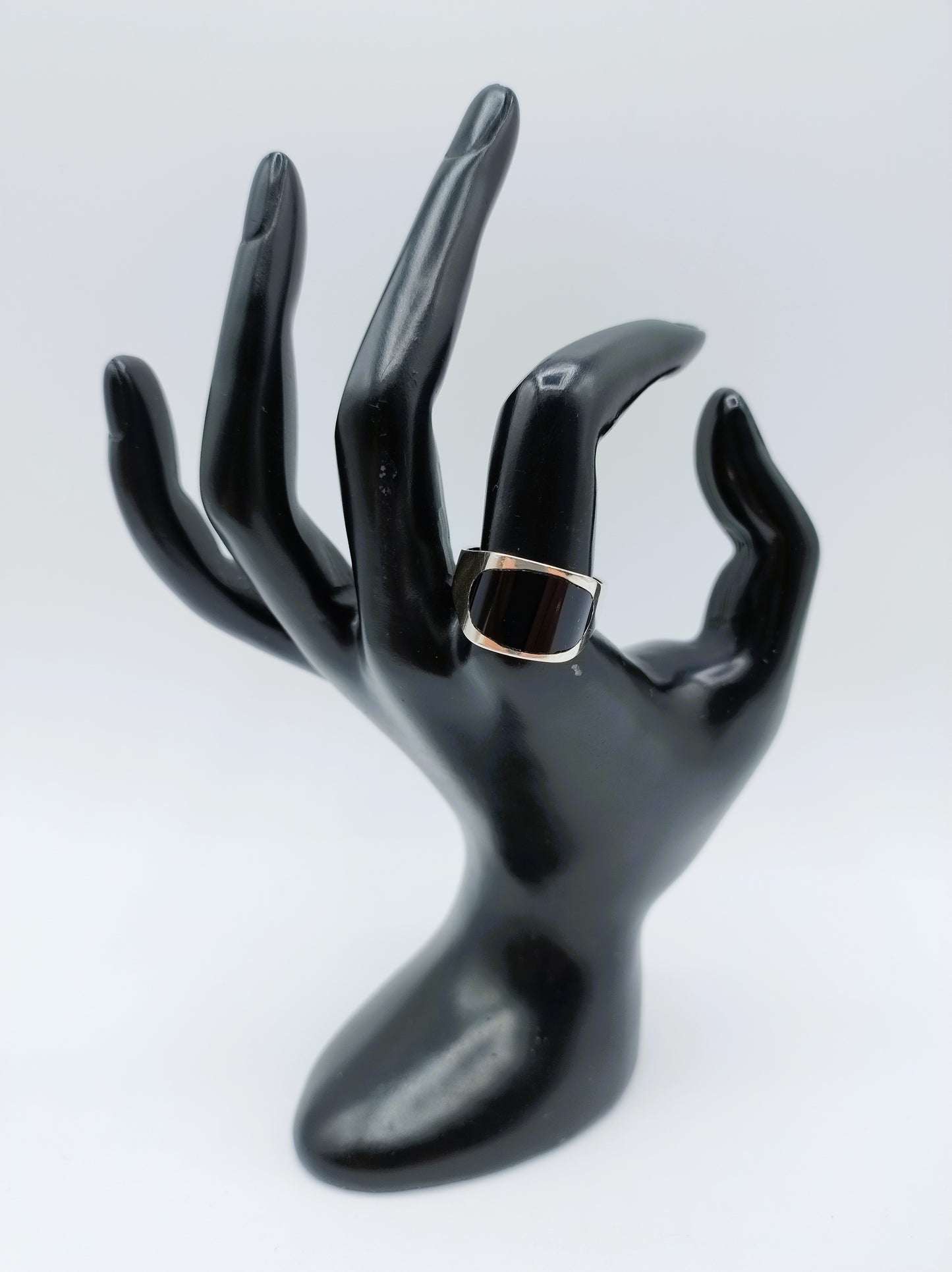 Zilveren unisex ring met onyx, 19 mm