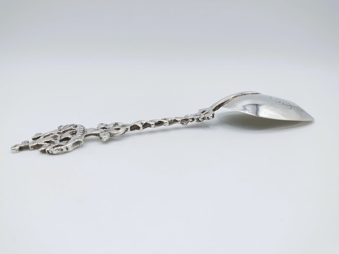 Zilveren huwelijkslepel, L.S. Hoornstra, Kollum, 18e eeuws