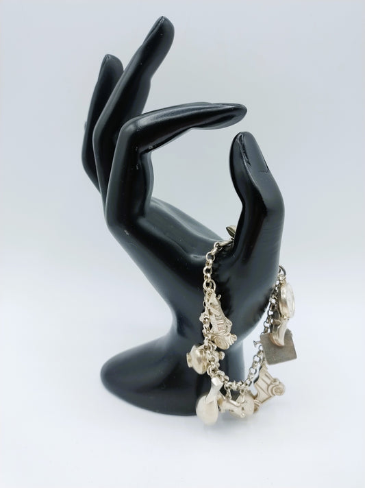 Silbernes Bettelarmband mit 9 Charms, 19,5 cm, 835