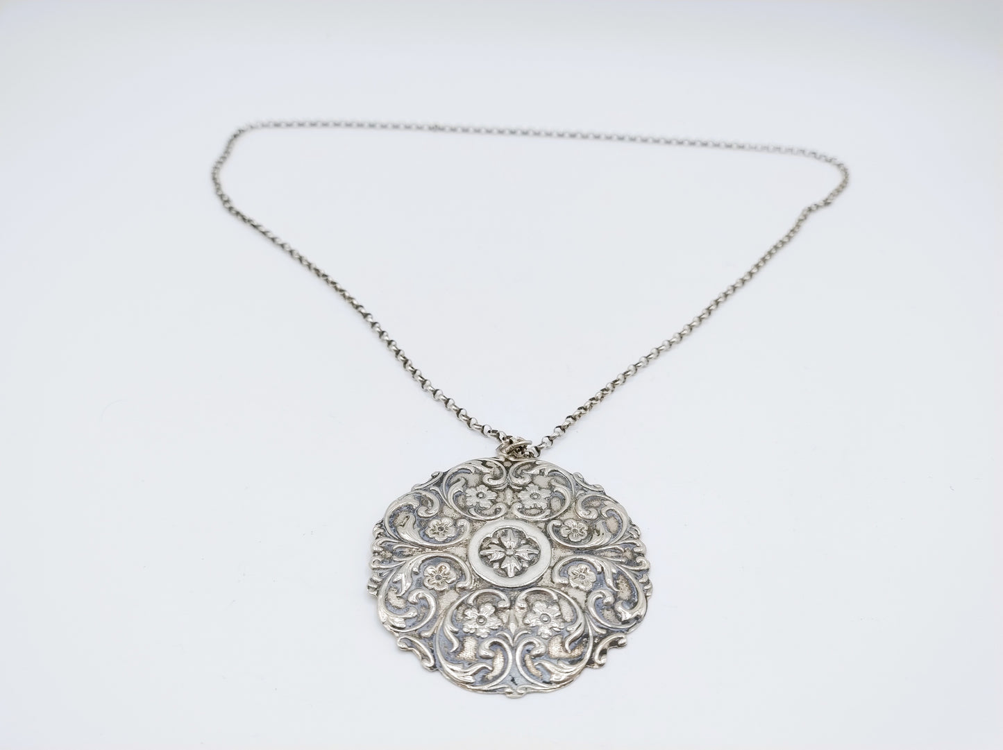 Zilveren jasseron ketting met zilveren art deco hanger, 64 cm