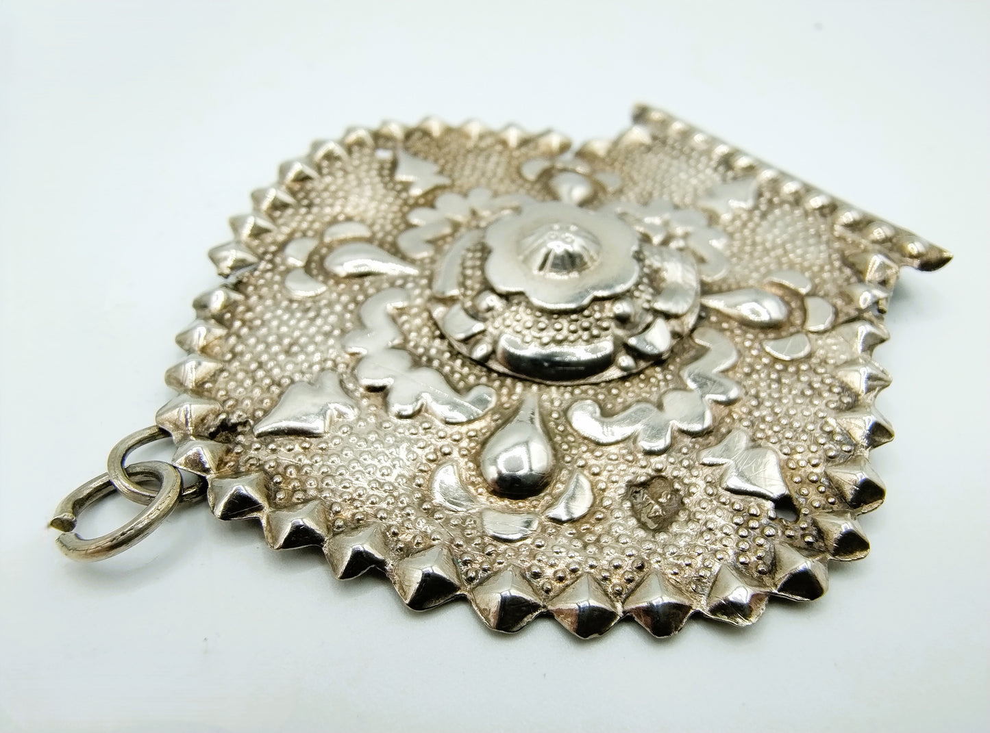 Silver brooch made from a book piece, AG Kijlstra, Drachten, 19th century