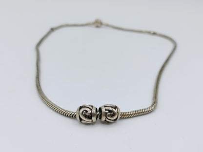 Zilveren slangenketting met hanger, Tedora, 45,5 cm.