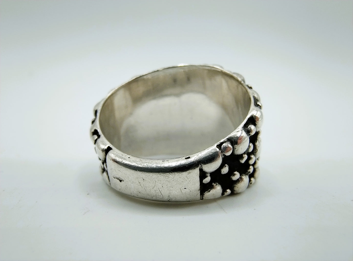 Silver design ring, 17 mm