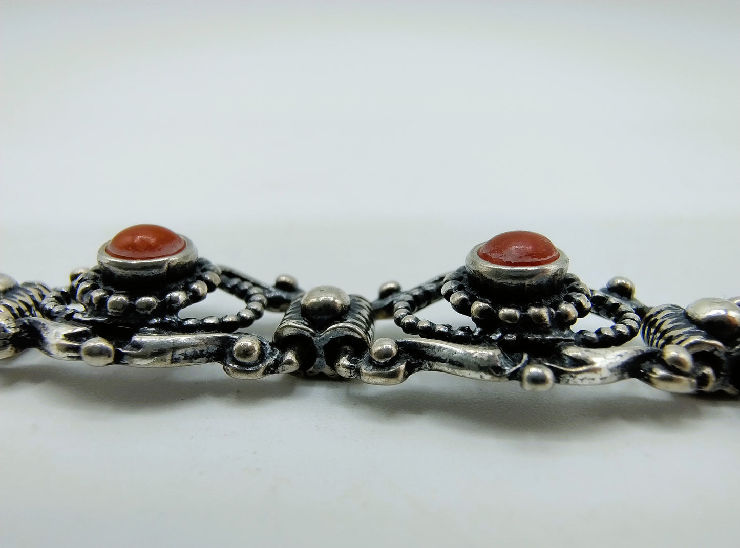 Silberarmband mit Blutkoralle, 18 cm