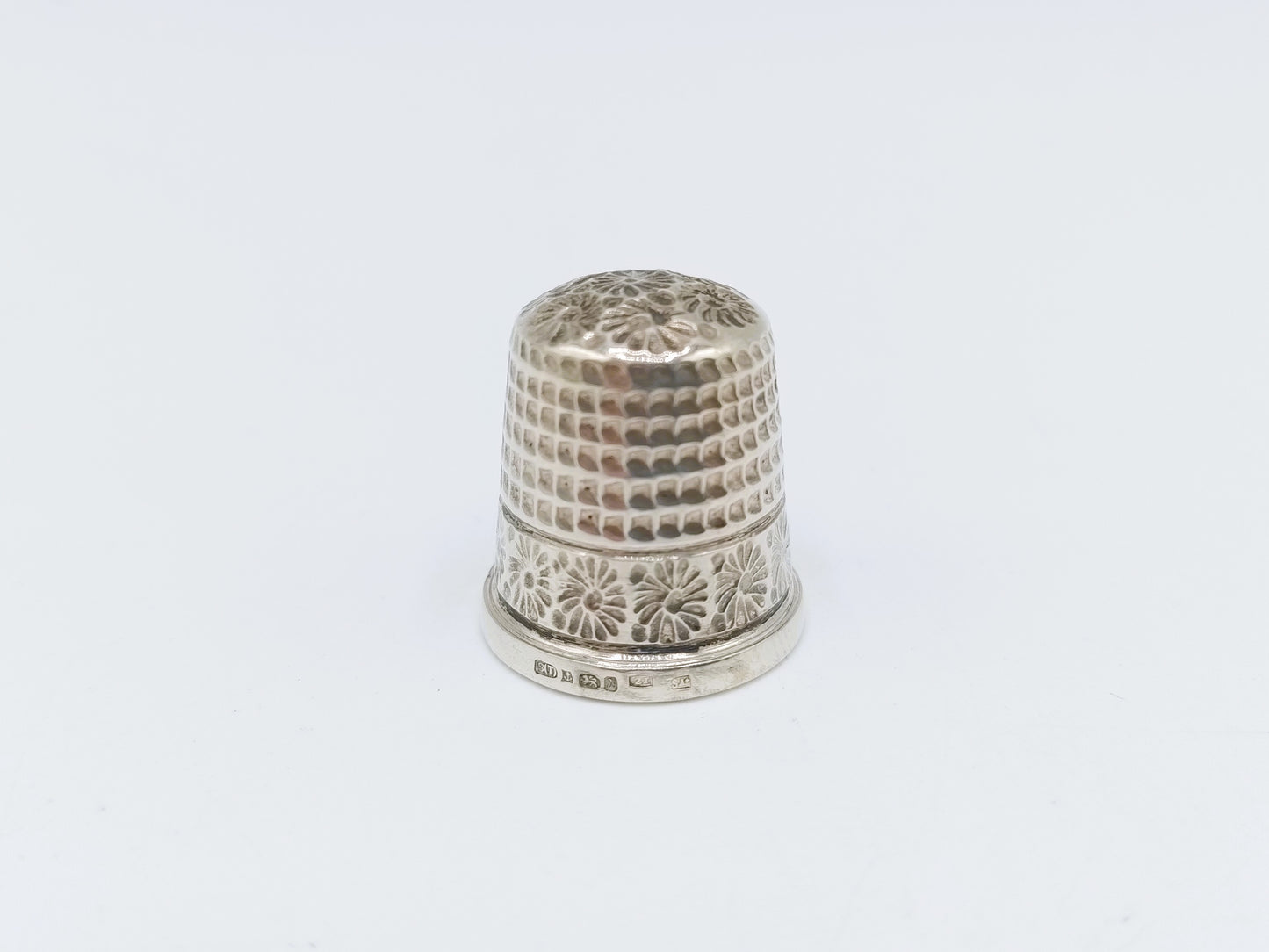 Silver Thimble, England
