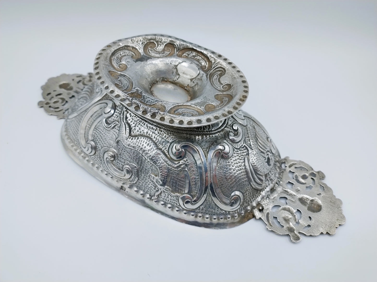 Friese zilveren brandewijnkom, 18e eeuws