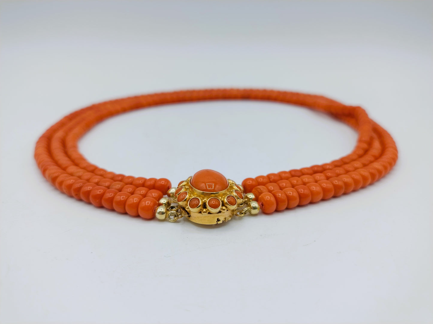 Rote Korallenkette mit Goldverschluss, Amsterdam, 40-44 cm