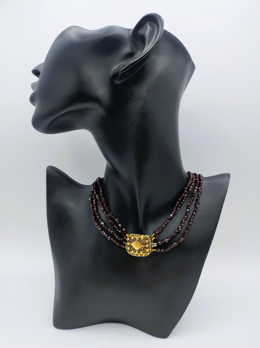 Granathalskette mit Goldverschluss, A. van Haasel, Amsterdam, um 1780