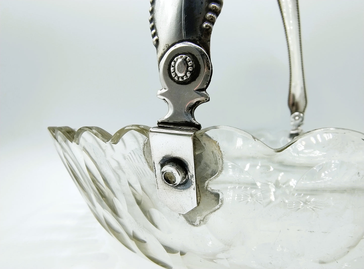 Crystal bowl with silver handle, H. Höhle &amp; J. Bolhuis, Amsterdam, 1923