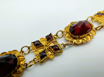 Gouden bootjesketting met granaat, Friesland, 36,5 cm