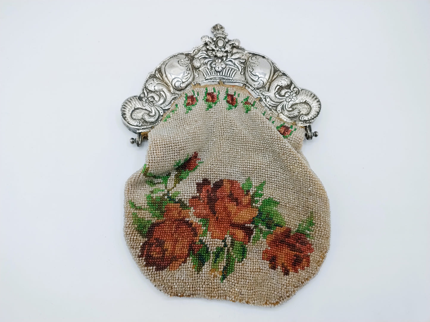 Silberner Geldbörsenverschluss mit Perlenbeutel, W. Deves, Meppel, 1826