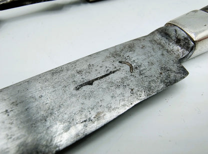 Silbernes Reisebesteck aus dem 18. Jahrhundert mit Perlmuttintarsien. Schager-Messer.