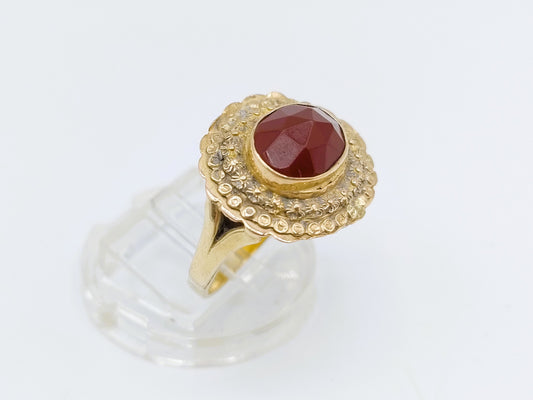 Gouden ring met carneool, 20 mm