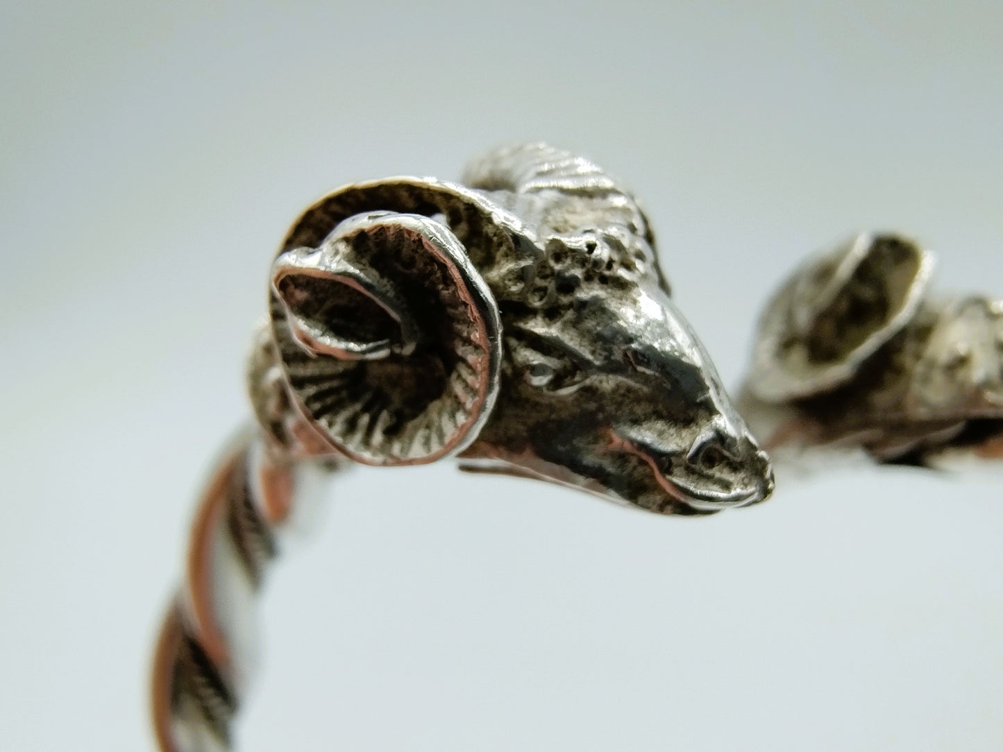 Silver bracelet with ram heads, Sezgin