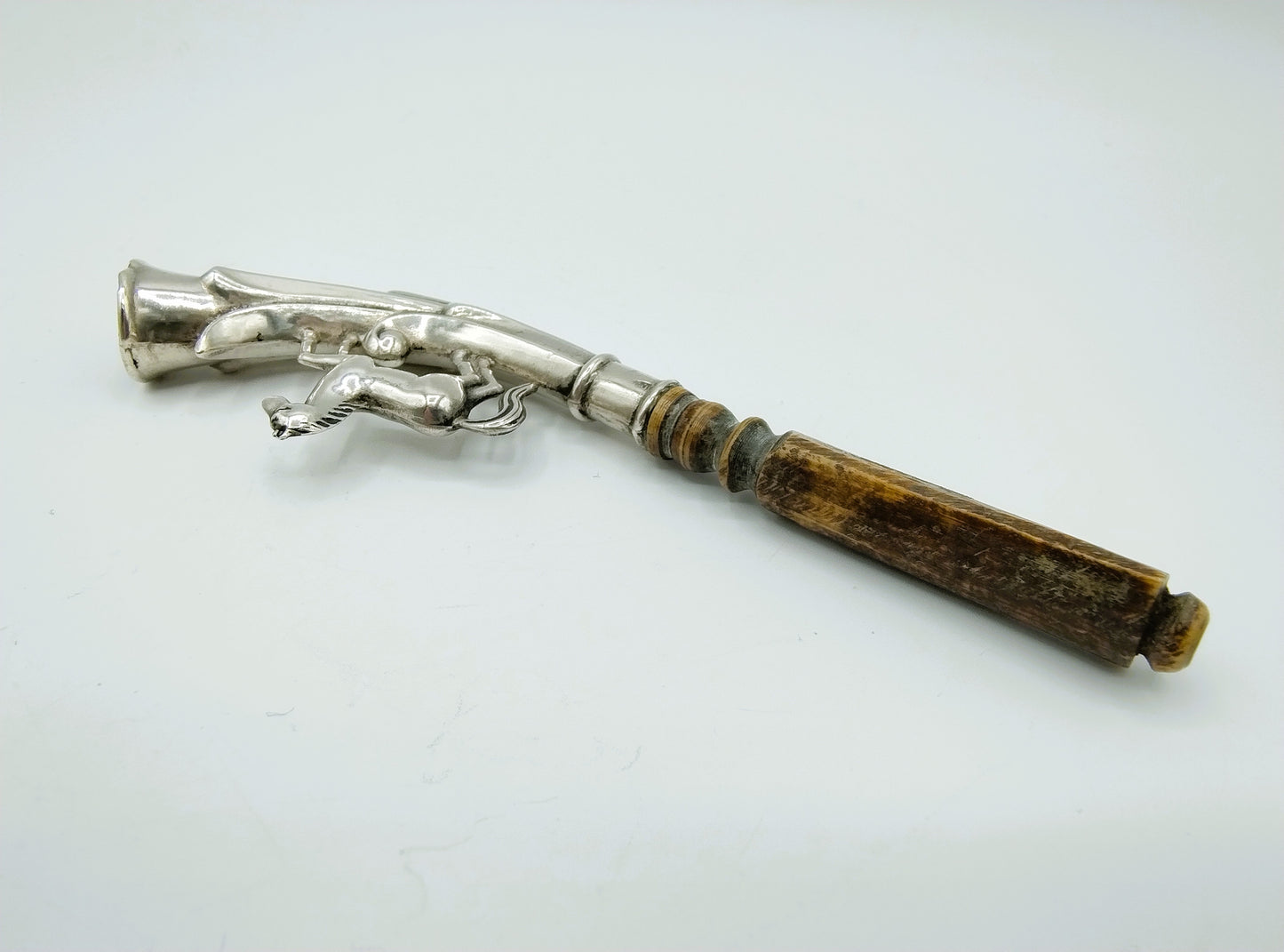 Zilveren bruidegomspijpje met paard