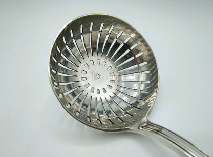 Silver sprinkling spoon, J.M. van Kempen &amp; Zn, Voorschoten, 1919