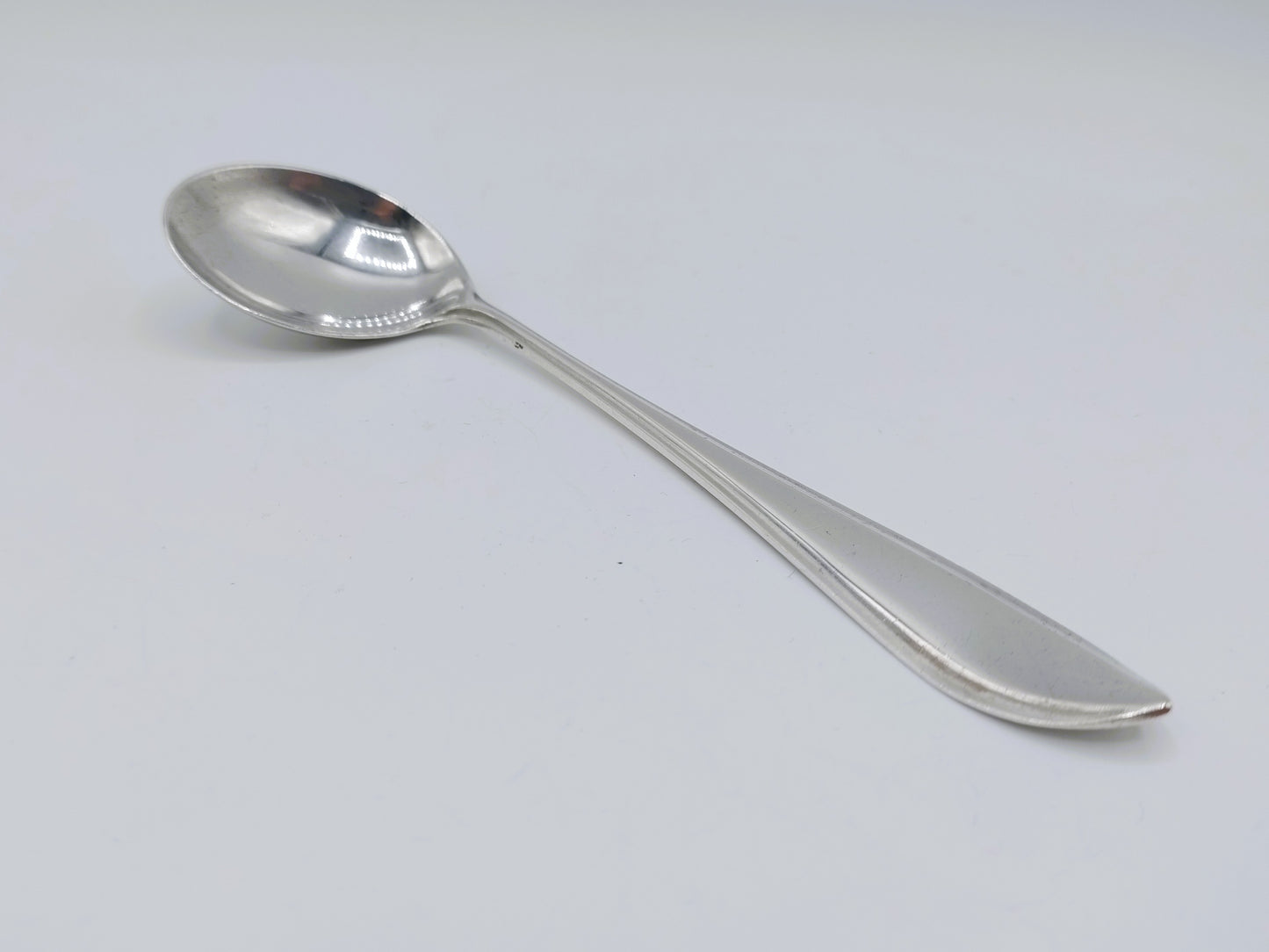 Silver child's spoon, Fa. Gerritsen, van Kempen, Zeist, 1944