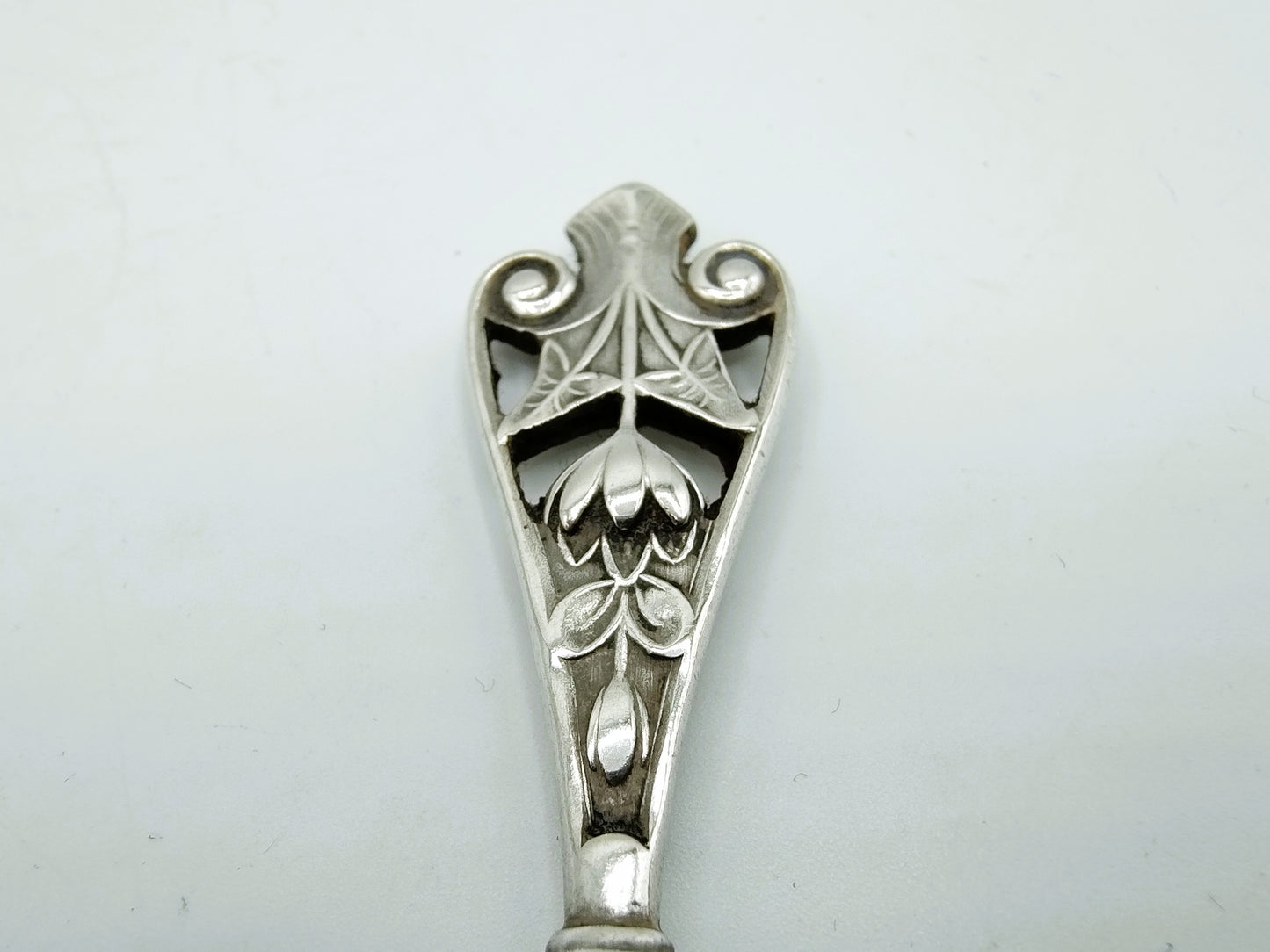Silver sugar spoon, J.M. van Kempen Company, Voorschoten, ca. 1900