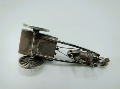 Zilveren miniatuur paard en wagen