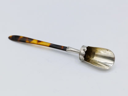 Zilveren suikerschepje met schilpad heft, 18e eeuws